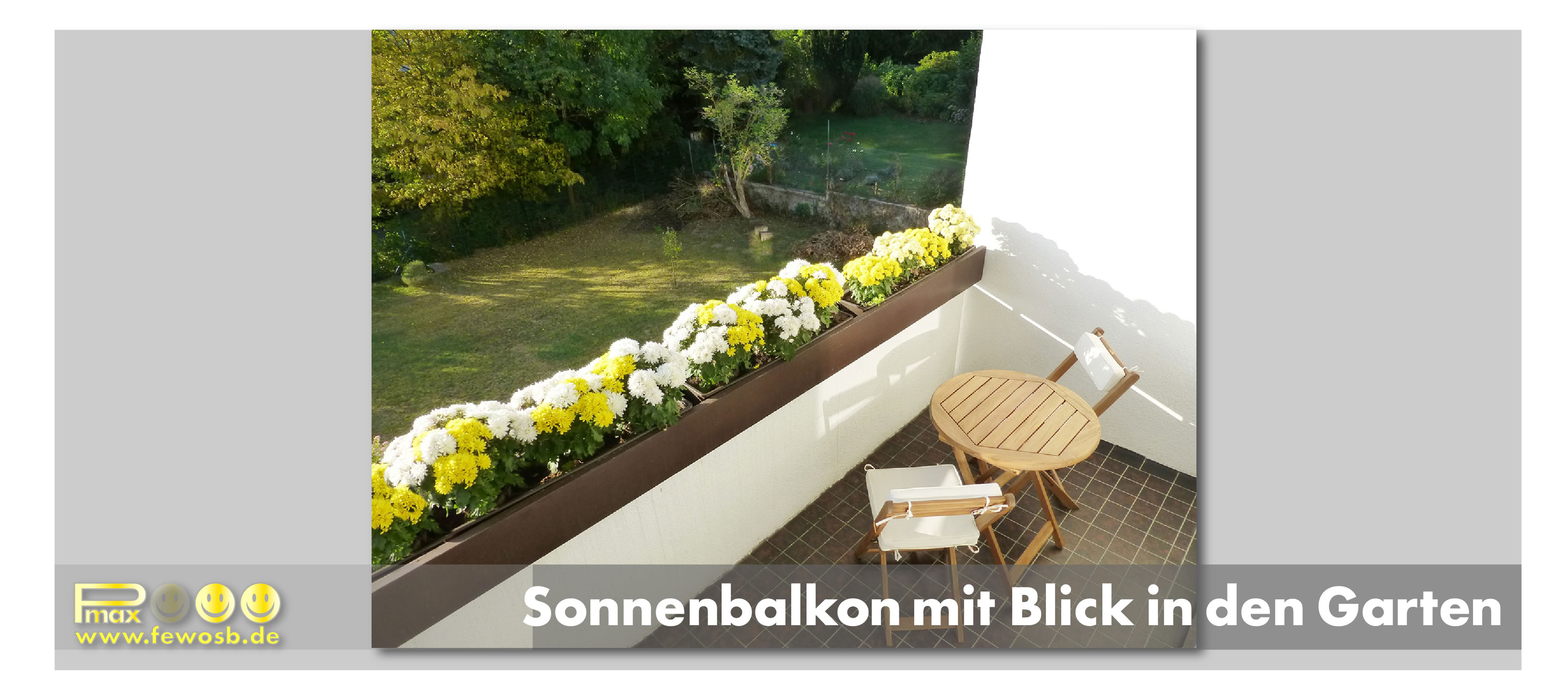 Der Balkon ist überdacht und man hat einen herrlichen Blick in den sonnigen Garten.